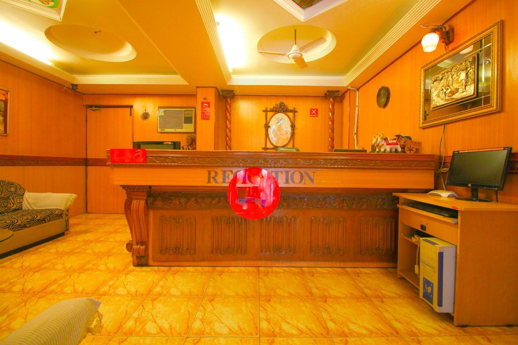 ראג'קוט Hotel Upasana מראה חיצוני תמונה